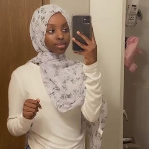 Meet your Posher, Suado